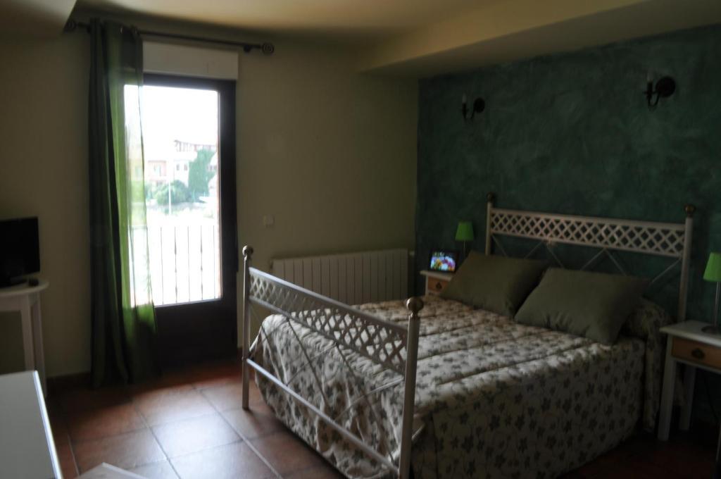 Hotel Langa Cerezo de Abajo Habitación foto