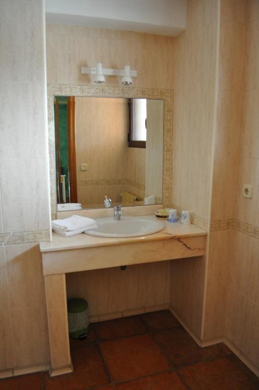 Hotel Langa Cerezo de Abajo Habitación foto